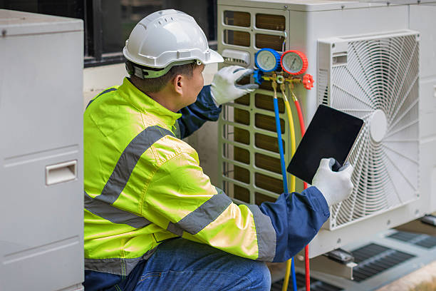 Professional Hvac technician working in Walls, MS